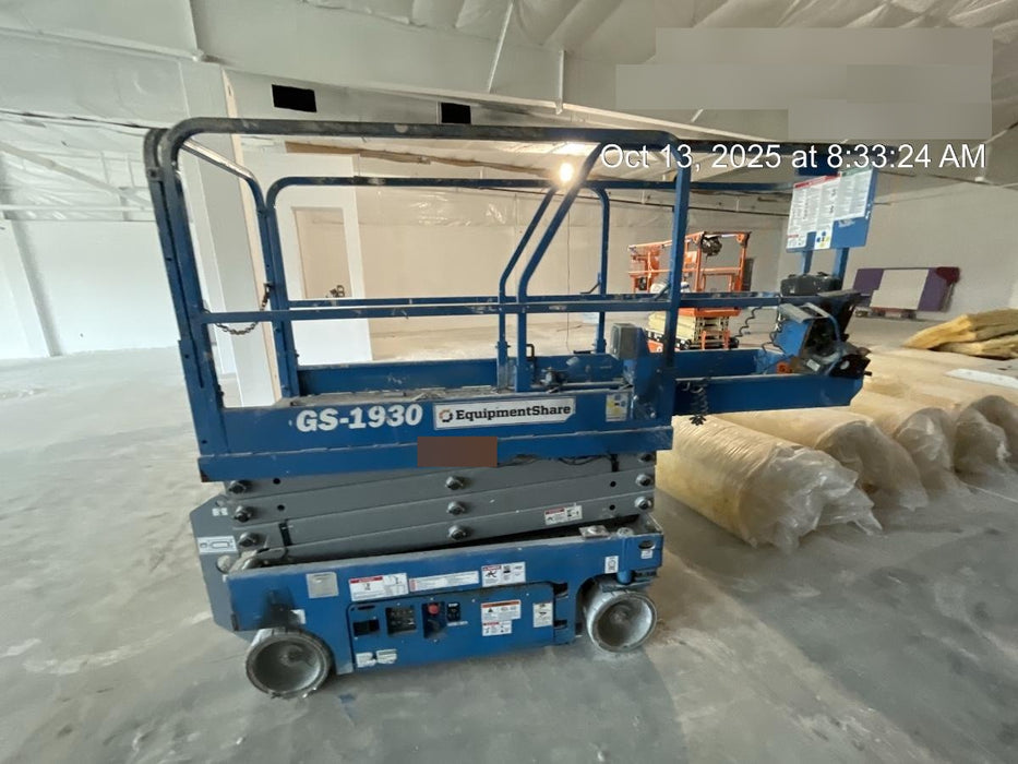 2019 Genie GS-1930 Fixed Rails with Chain Entry