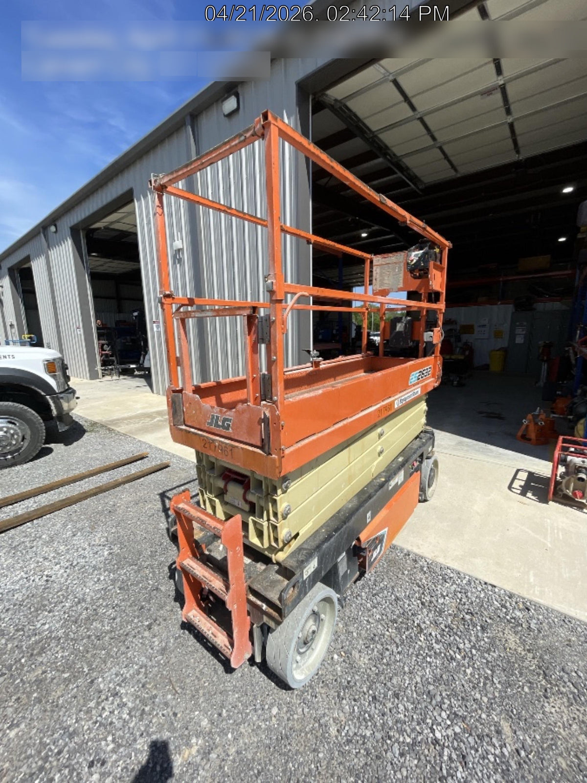 2022 JLG ES2632