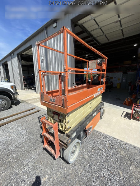 2022 JLG ES2632