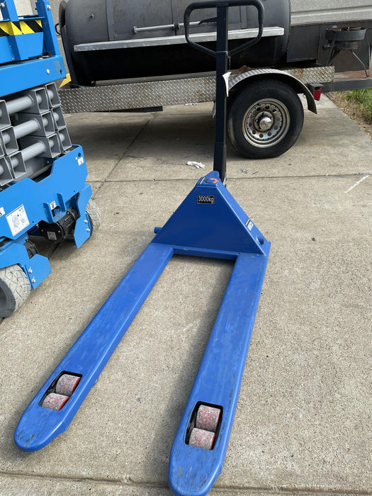 2022 ARROW MATERIAL HANDLING 48" Pallet Forks - Arrow