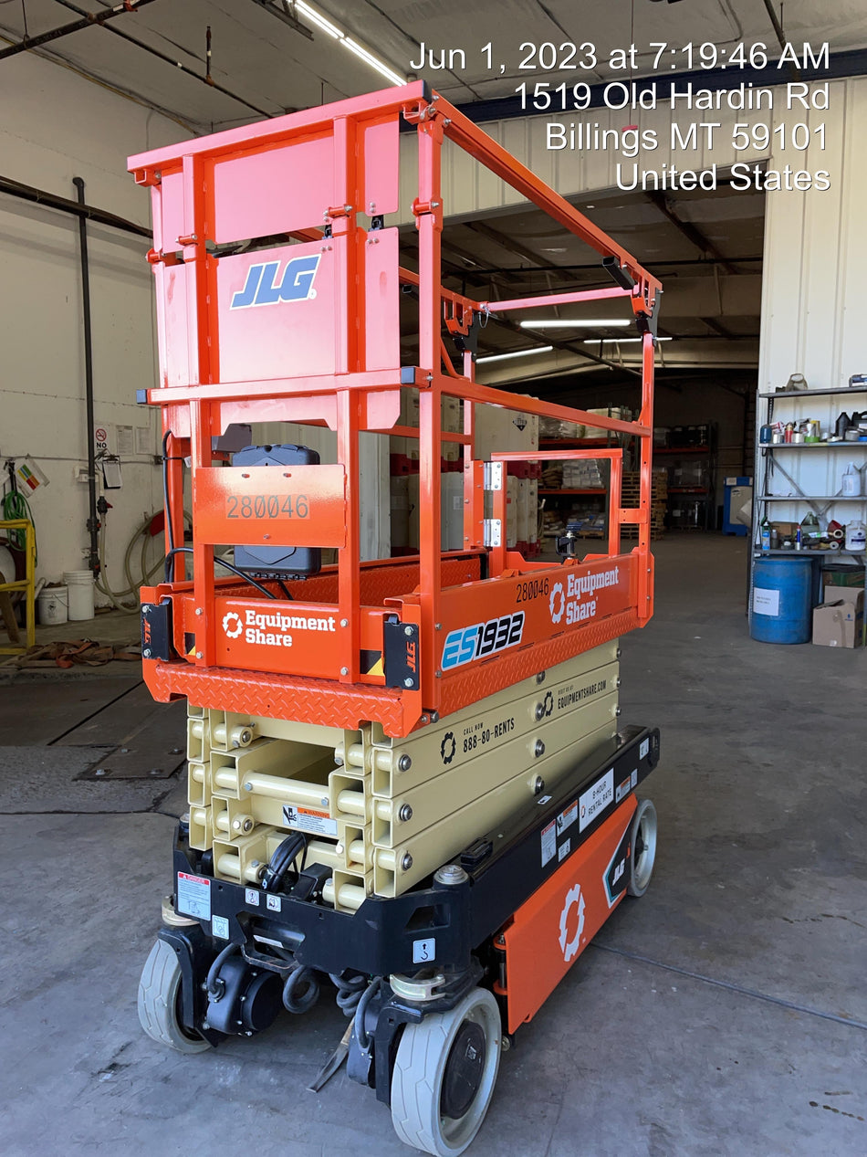 2022 JLG ES1932