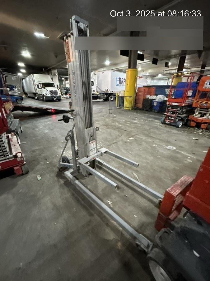 2020 GENIE SLC-24