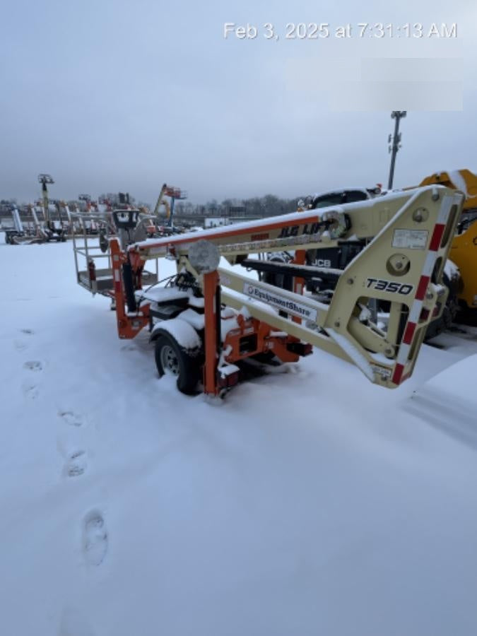 2022 JLG T350