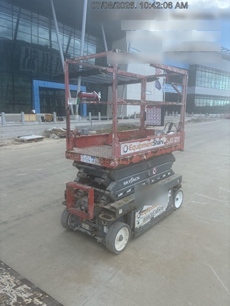 2017 Skyjack SJIII-3219 Skyjack SJIII3219 Scissor Lift w/Trojan Batteries