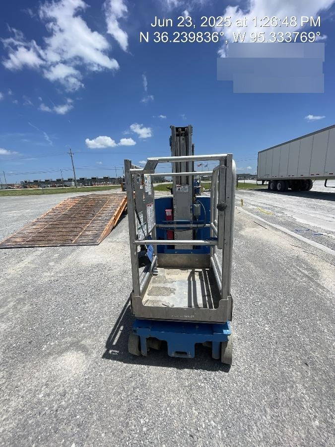 2019 GENIE GR-20
