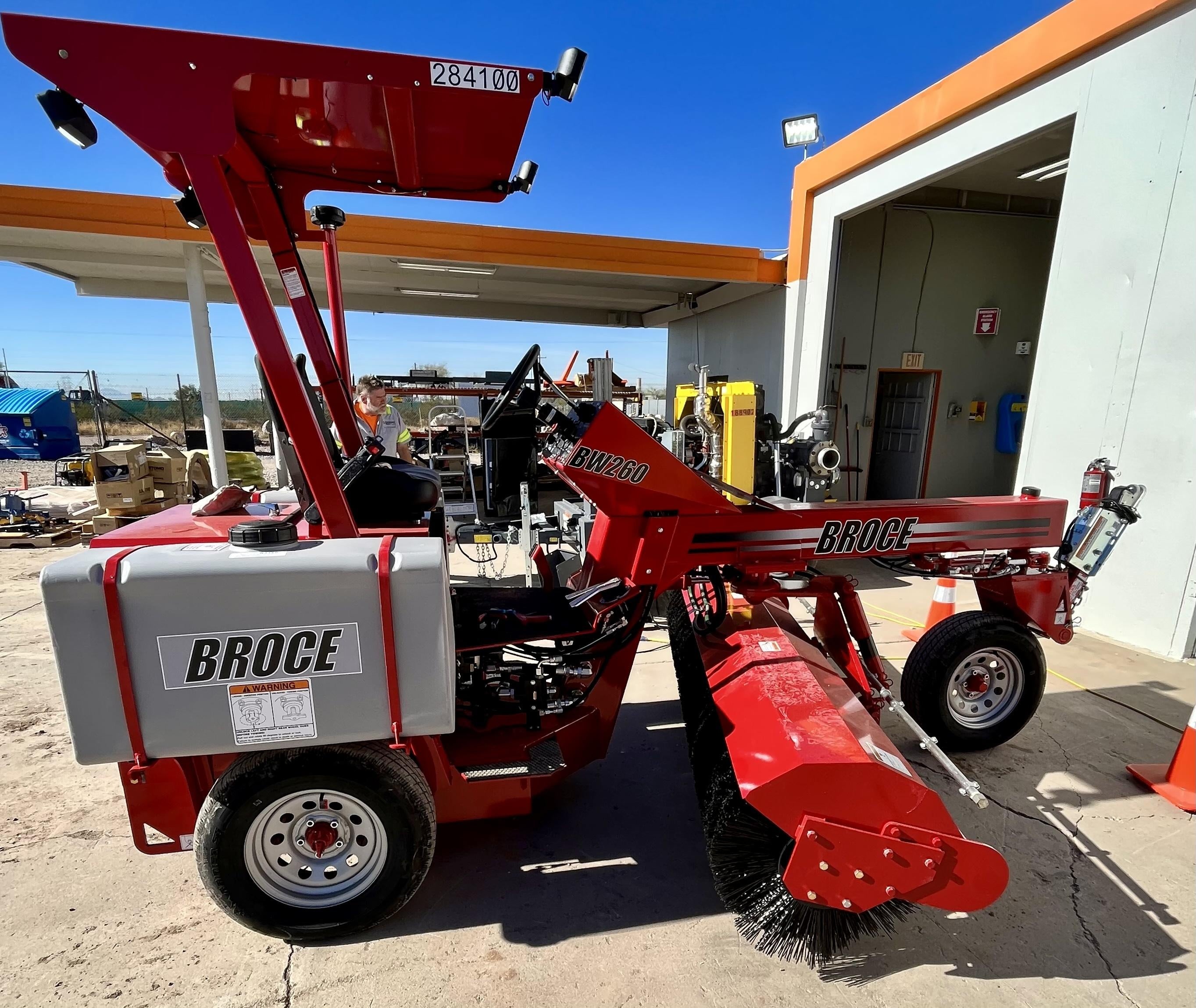 2022 BROCE BW260