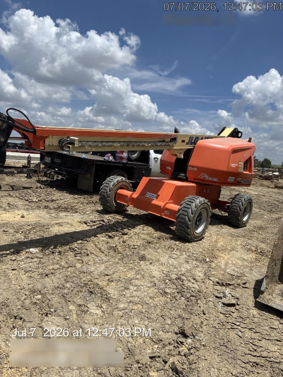 2023 JLG 460SJ