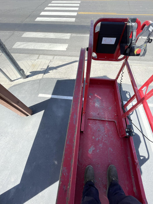 2020 MEC 1330SE Solid NM Tires, Steel Swing out Doors, LCS, Beacon, 900W Inverter