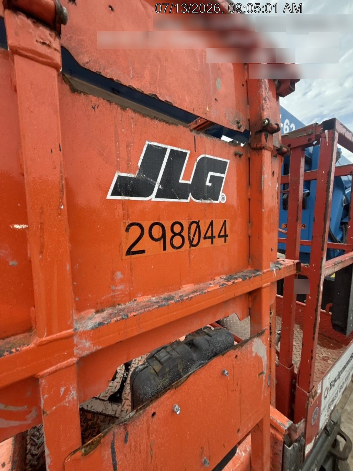 2023 JLG ES1932