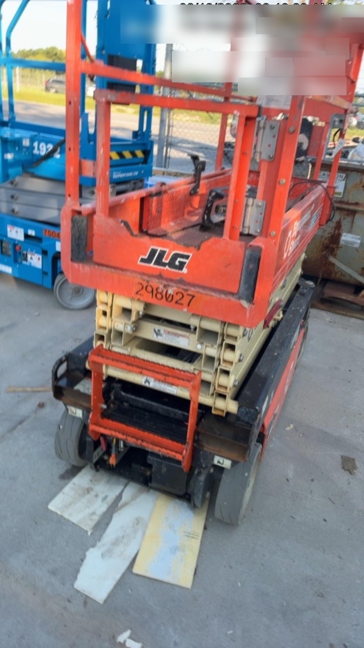 2023 JLG ES1932