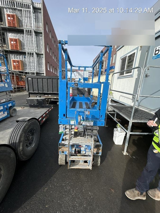 2020 Genie GS-1930 Solid Non Marking Tires, Beacon, Folding rails with half height swing gate, 800W Inverter