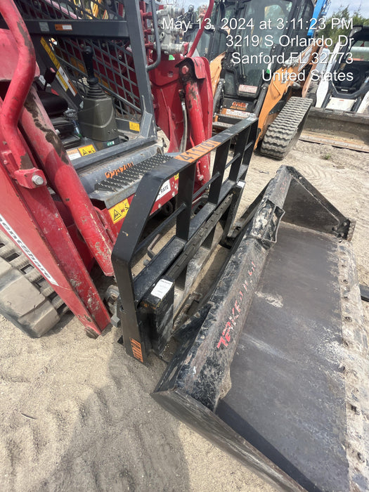 2024 ARROW MATERIAL HANDLING 24" Pallet Fork Frame