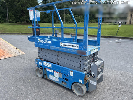 2019 Genie GS-1930 Fixed Rails with Chain Entry
