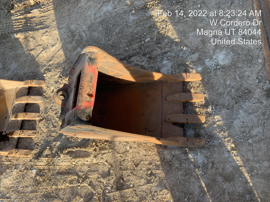 2020 DOOSAN 24" Bucket-Doosan