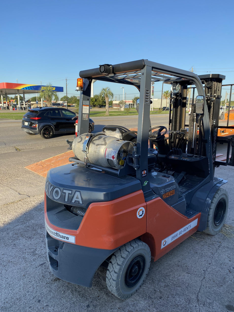 2022 TOYOTA 50-8FGU25