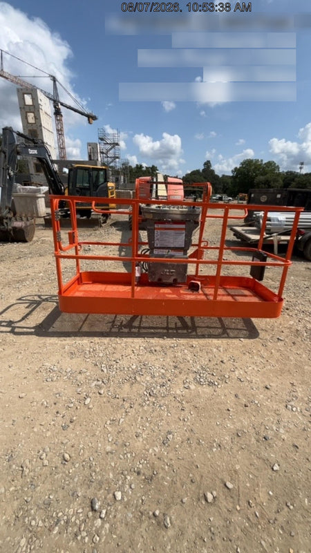 2019 JLG 660SJ