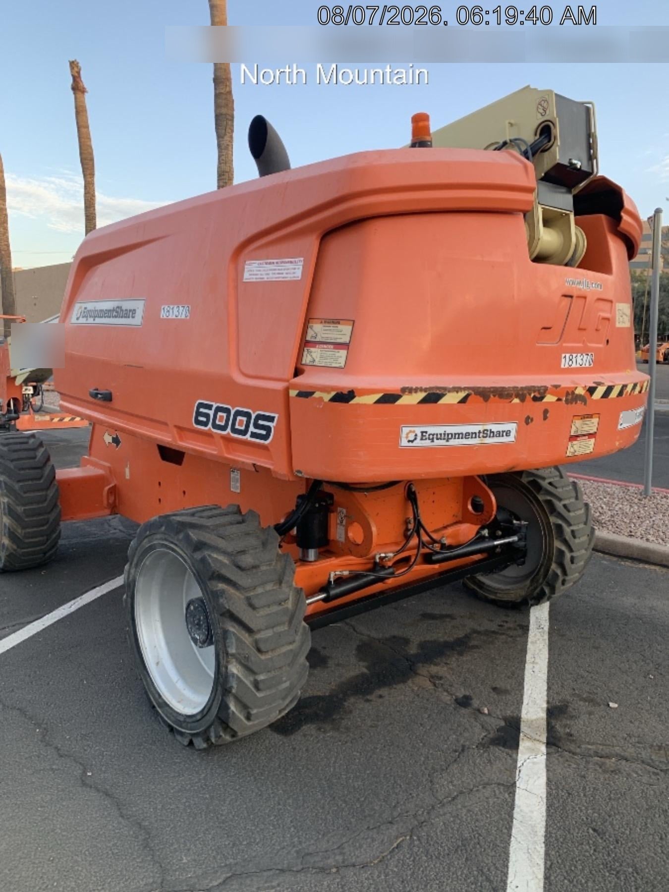 2021 JLG 600S