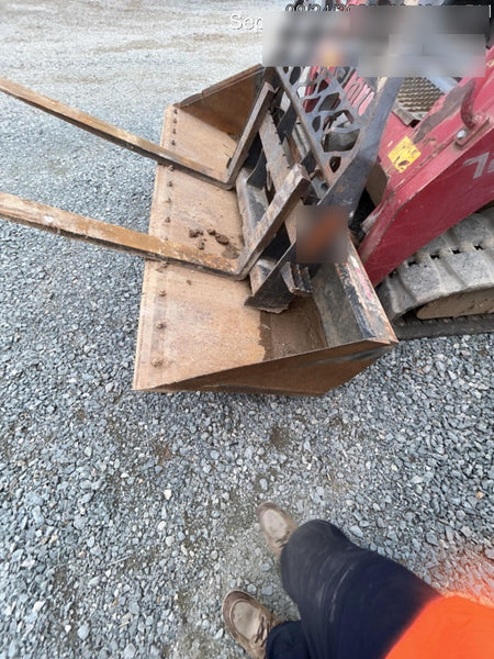 2019 PALADIN 48" Pallet Forks - Paladin