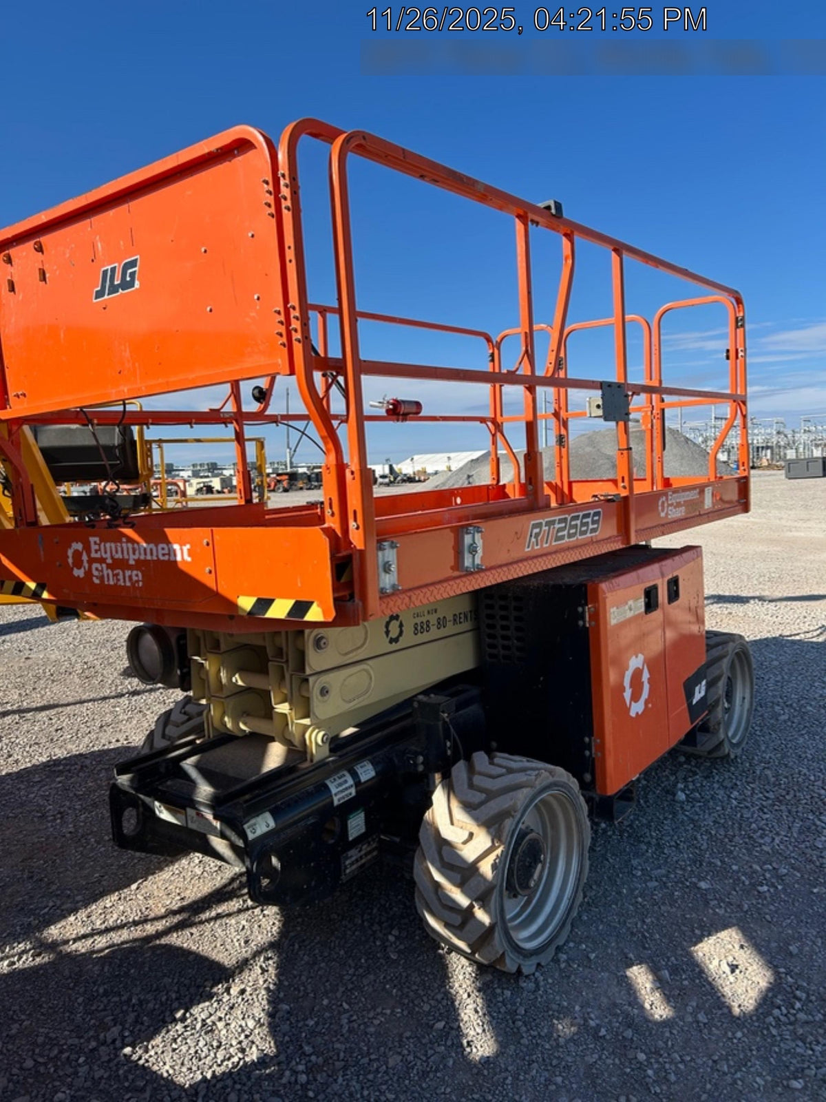 2023 JLG RT2669