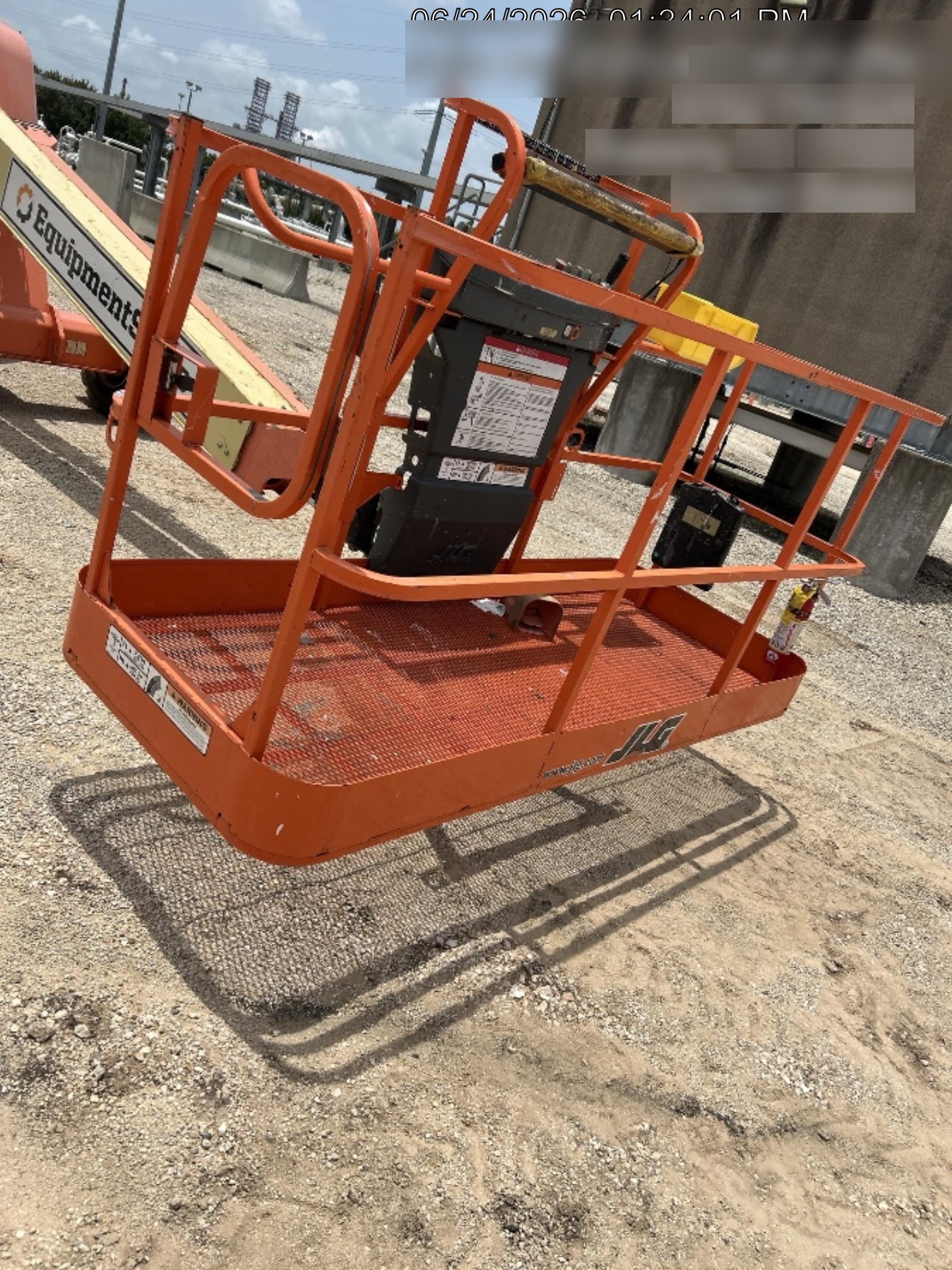 2019 JLG 400S