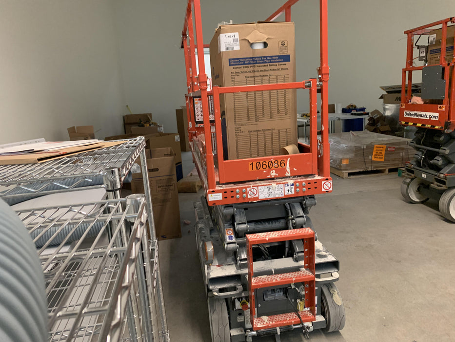 2020 Skyjack SJIII-3219 Solid NM Tires, Half height spring hinged entry gate, Dual Beacons, 800W Inverter