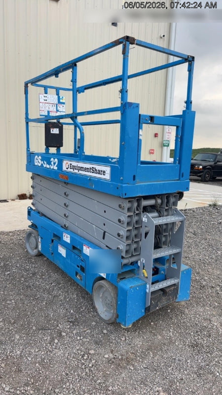 2022 GENIE GS-3232