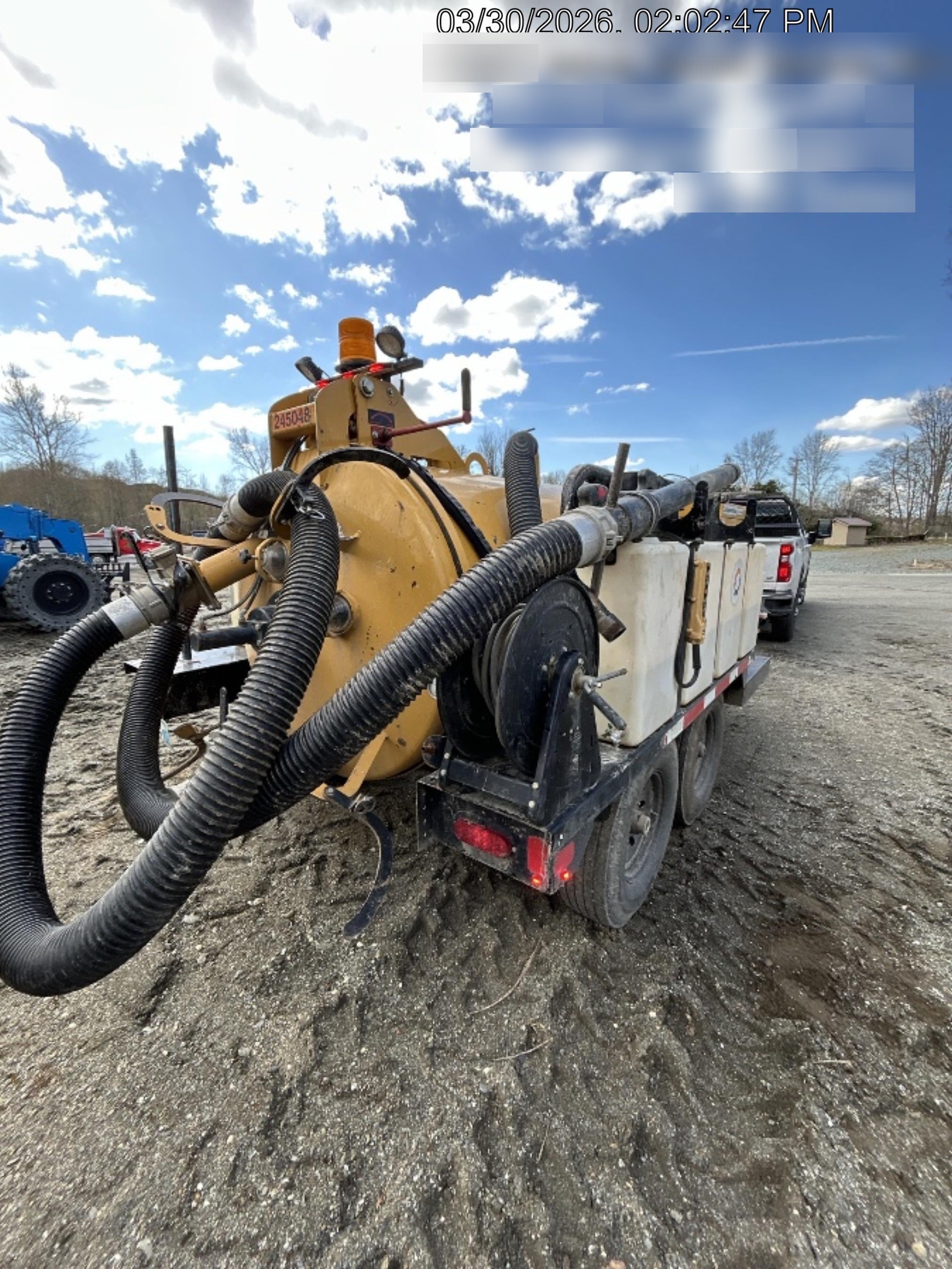 2022 Vac-Tron LP573XDT T4 Koehler Diesel Engine, 500 Gallon Debris Tank, x2 100 Gallon Water Tanks