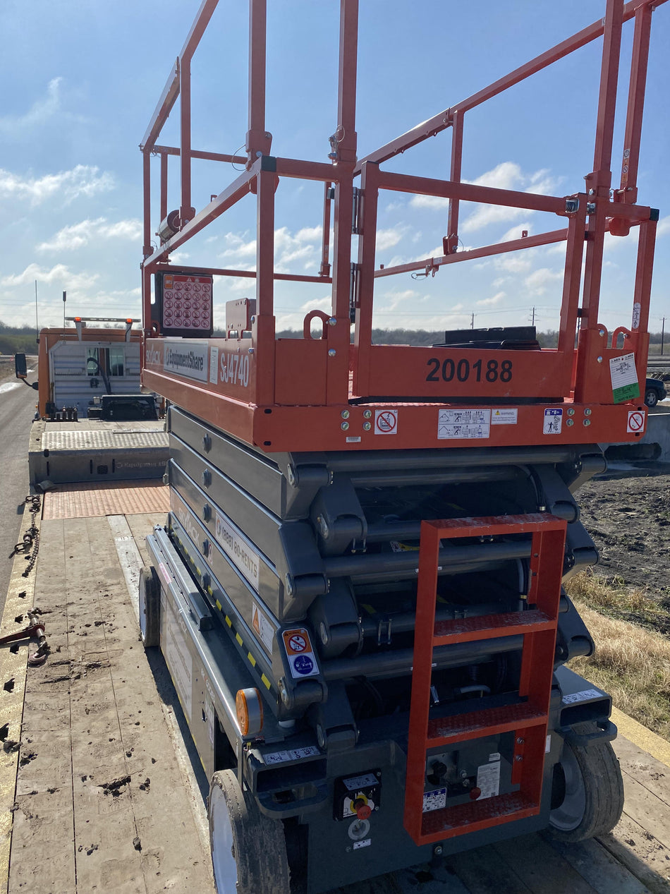 2021 SKYJACK SJ4740