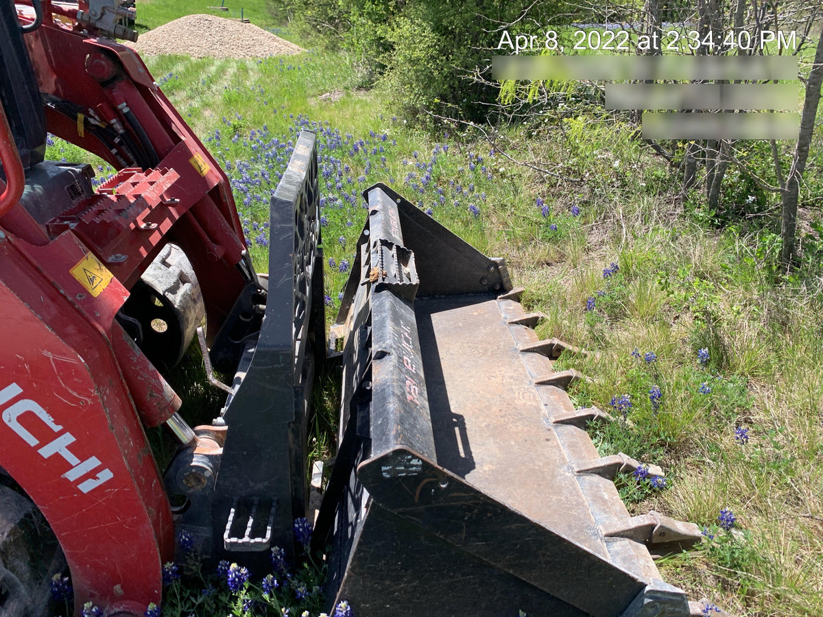 2020 EMKAY 48" Pallet Forks - Emkay