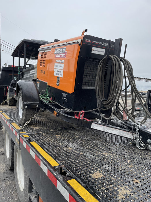 2021 Lincoln Electric Vantage 322 Vantage 322 Ready Pak 3 w/ Decals, ORANGE (includes trailer, cable rack, fender light kit) NO Telematics