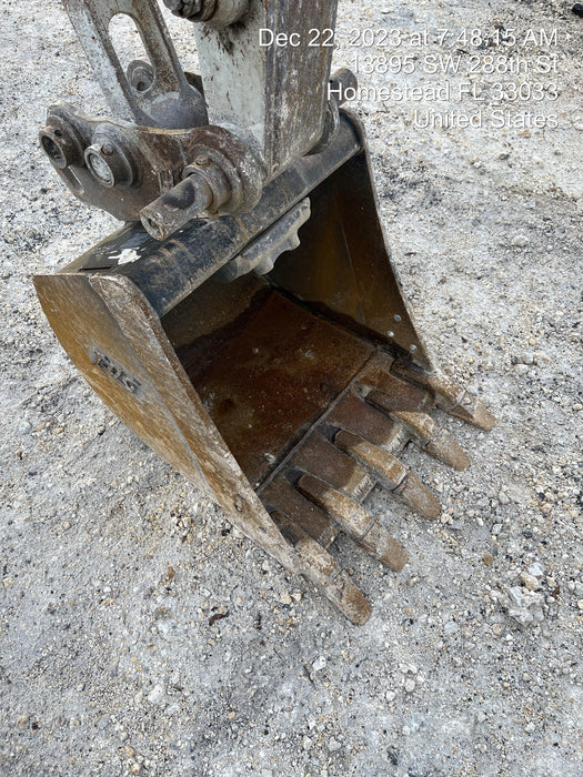 2015 CASE 24" Bucket - Case