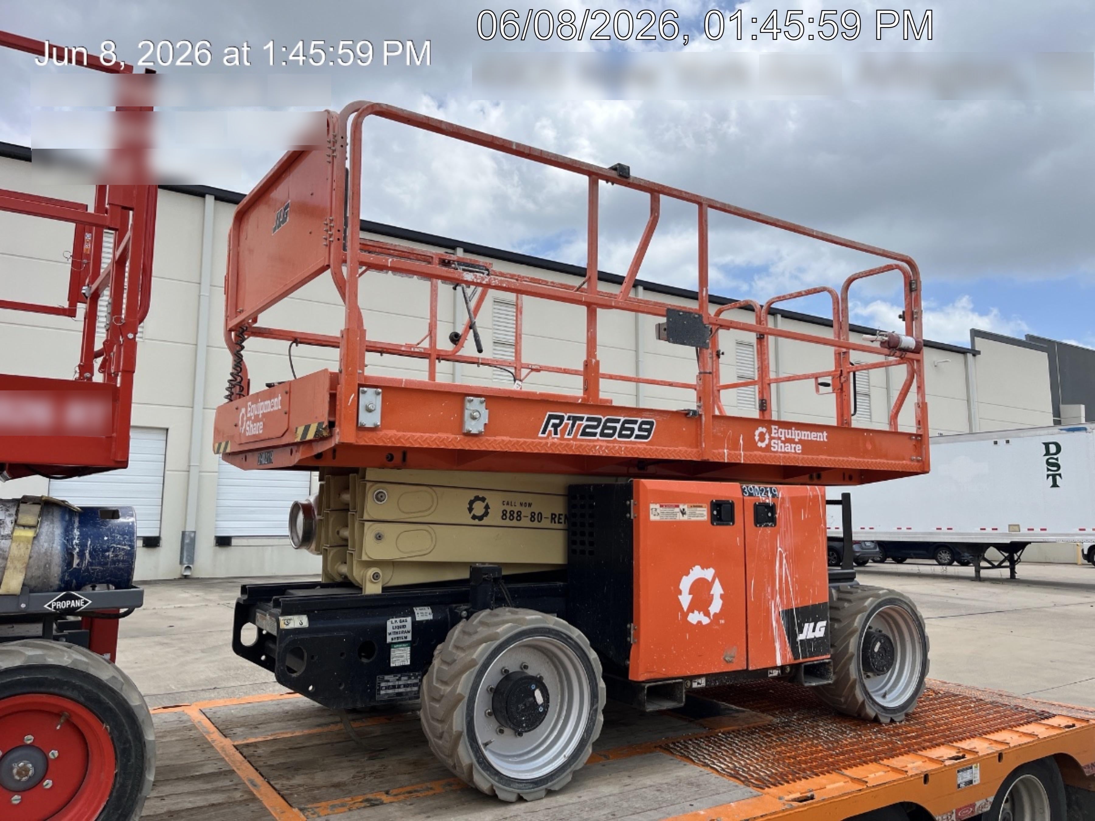 2024 JLG RT2669