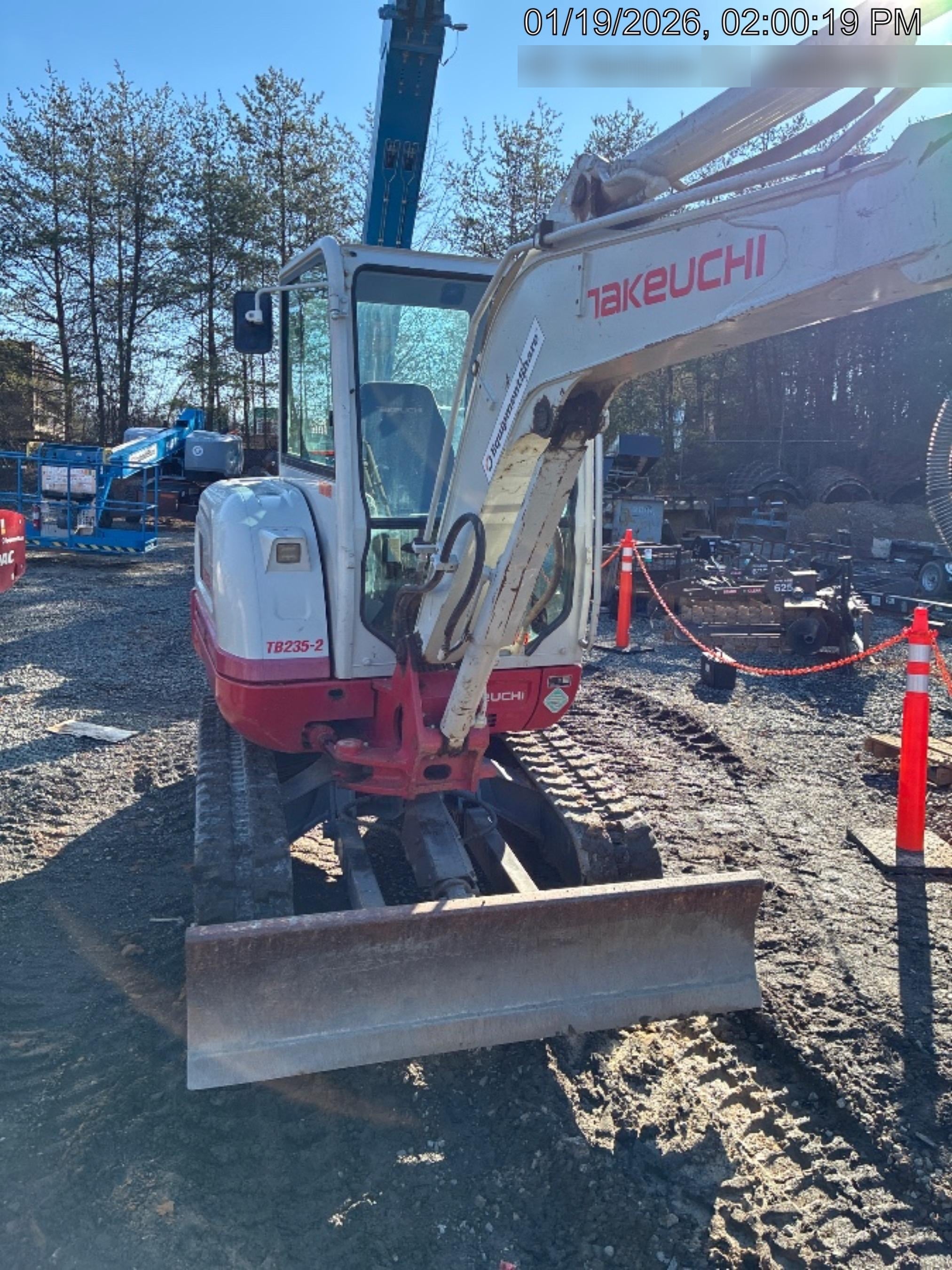 2020 TAKEUCHI TB-235-2CR