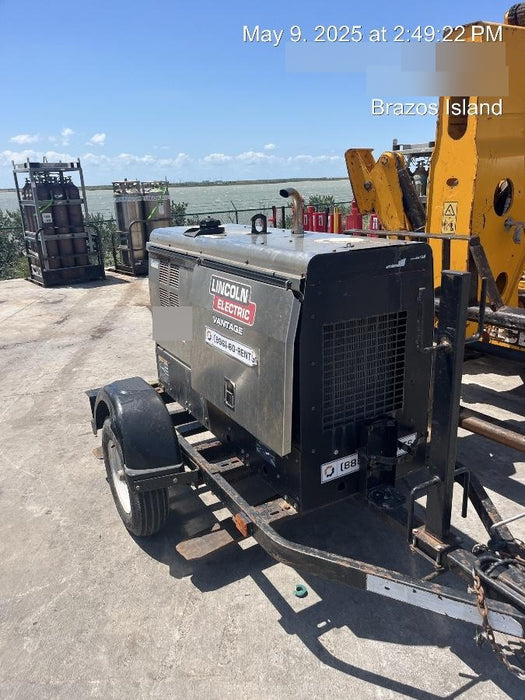 2019 Lincoln Electric Vantage 322 Ready-Pak 3, Two Wheel Trailer, Fender and Light Kit, Cable Rack