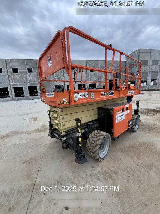 2021 JLG RT4069