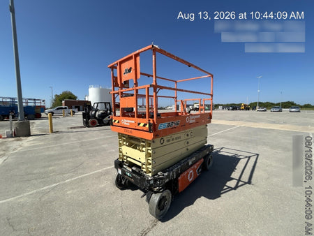 2022 JLG ES3246