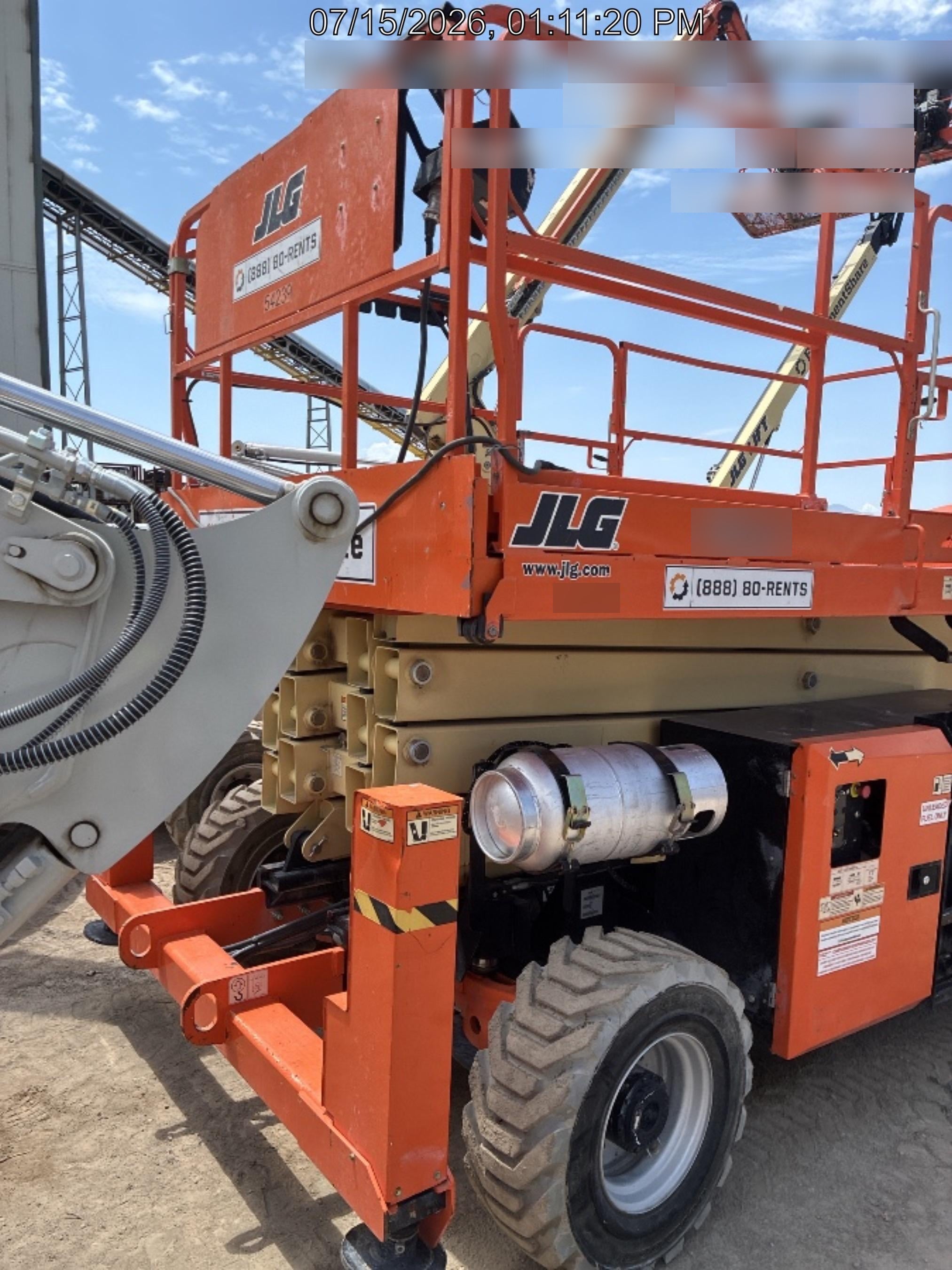 2020 JLG 430LRT