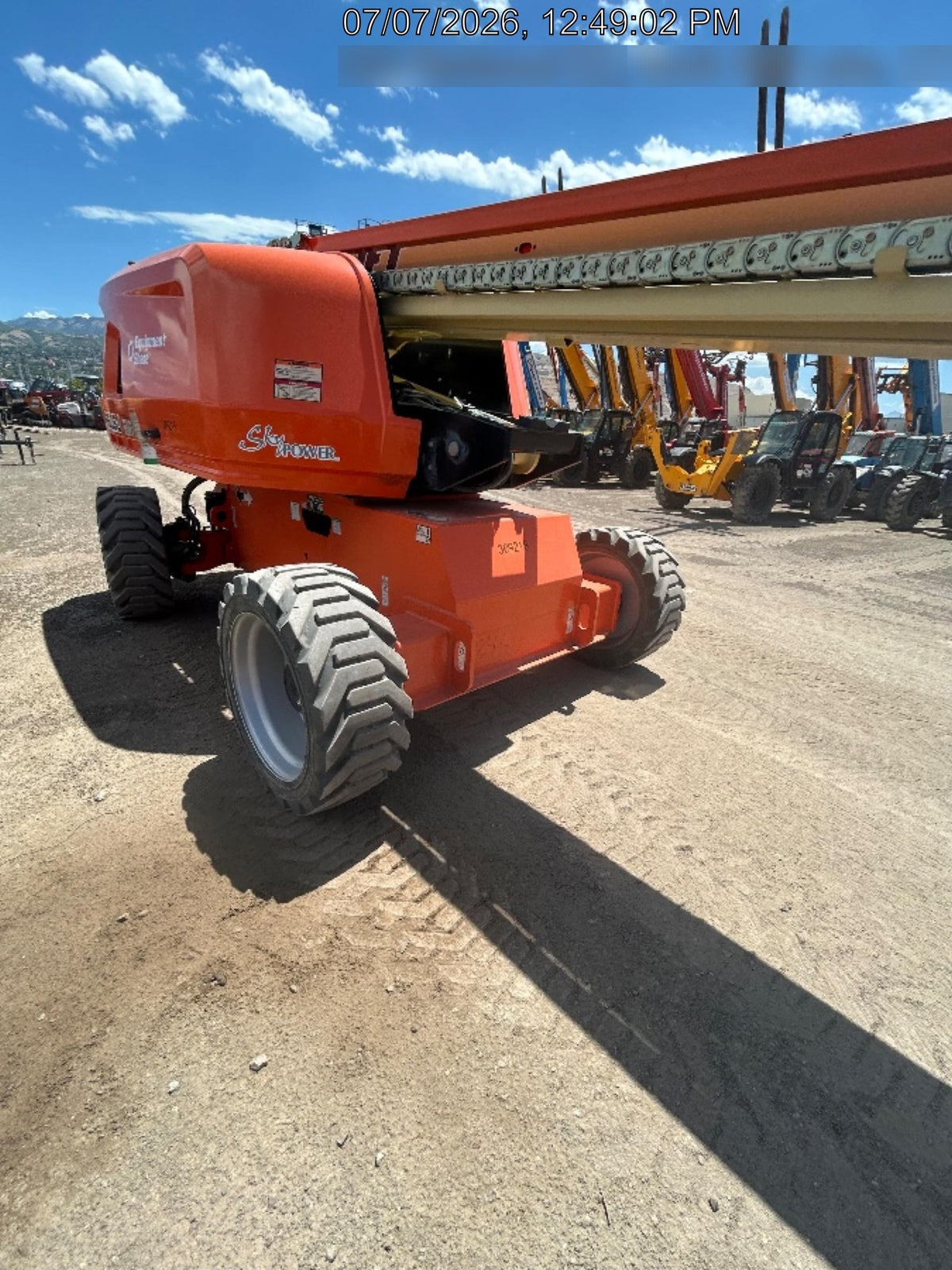 2023 JLG 660SJ