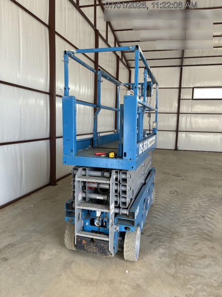 2023 GENIE GS-2632