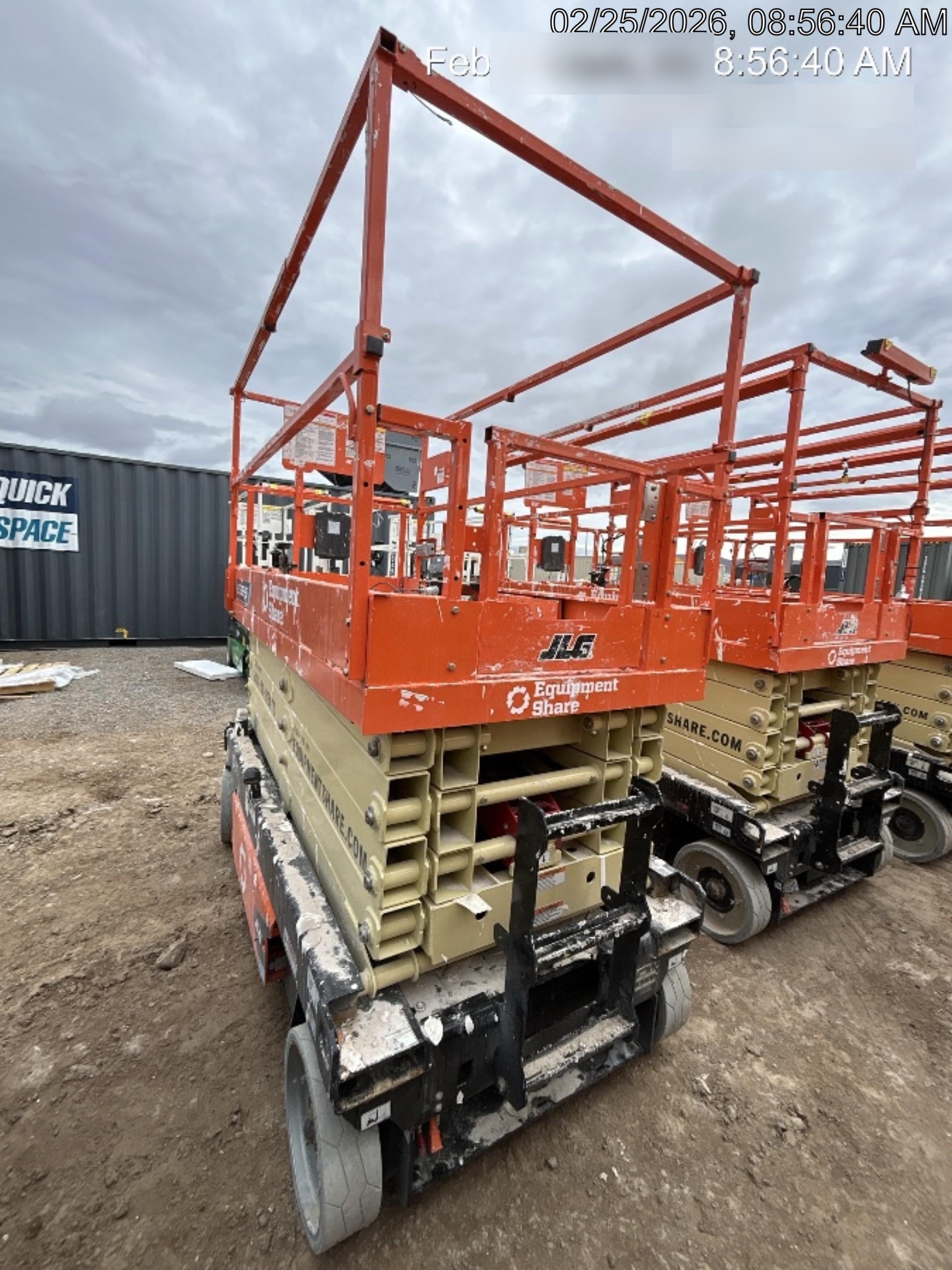 2025 JLG ES3246