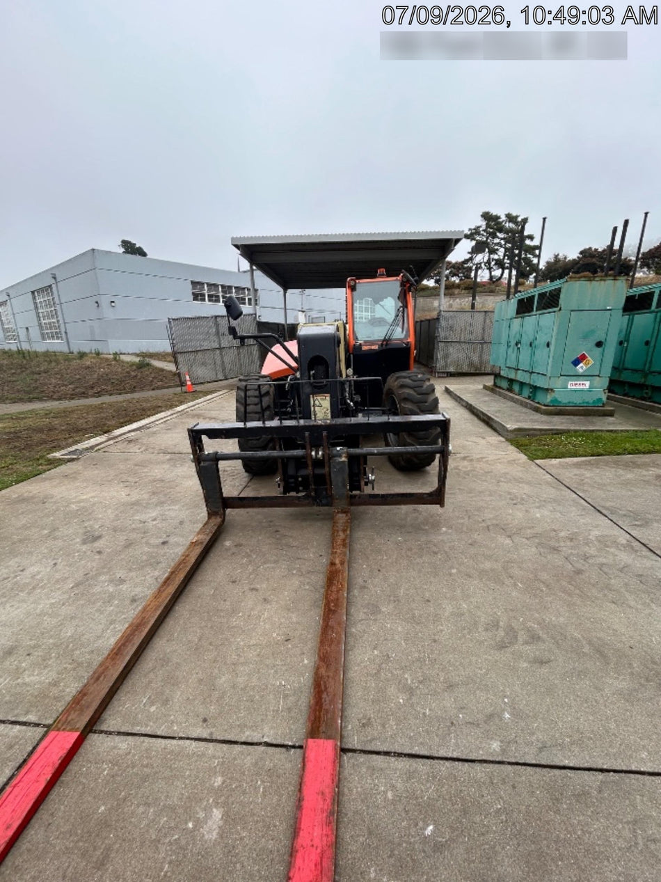 2021 JLG 1732