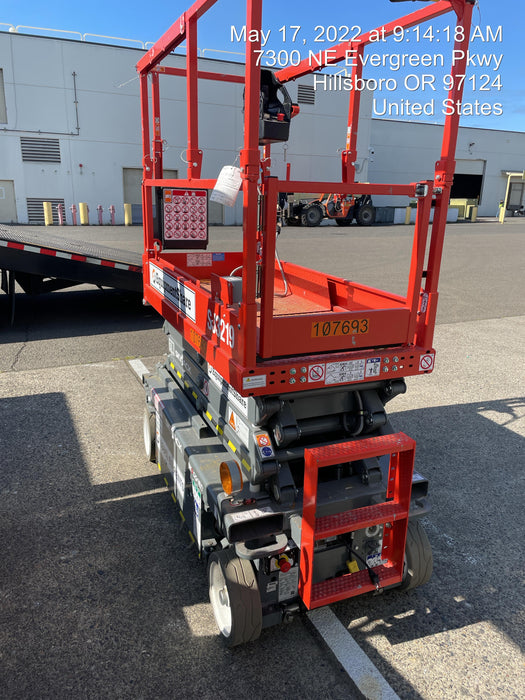 2020 Skyjack SJIII-3219 Solid NM Tires, Half height spring hinged entry gate, Dual Beacons, 800W Inverter