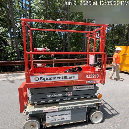 2023 SKYJACK SJ3219