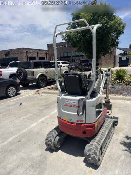 2022 TAKEUCHI TB210R