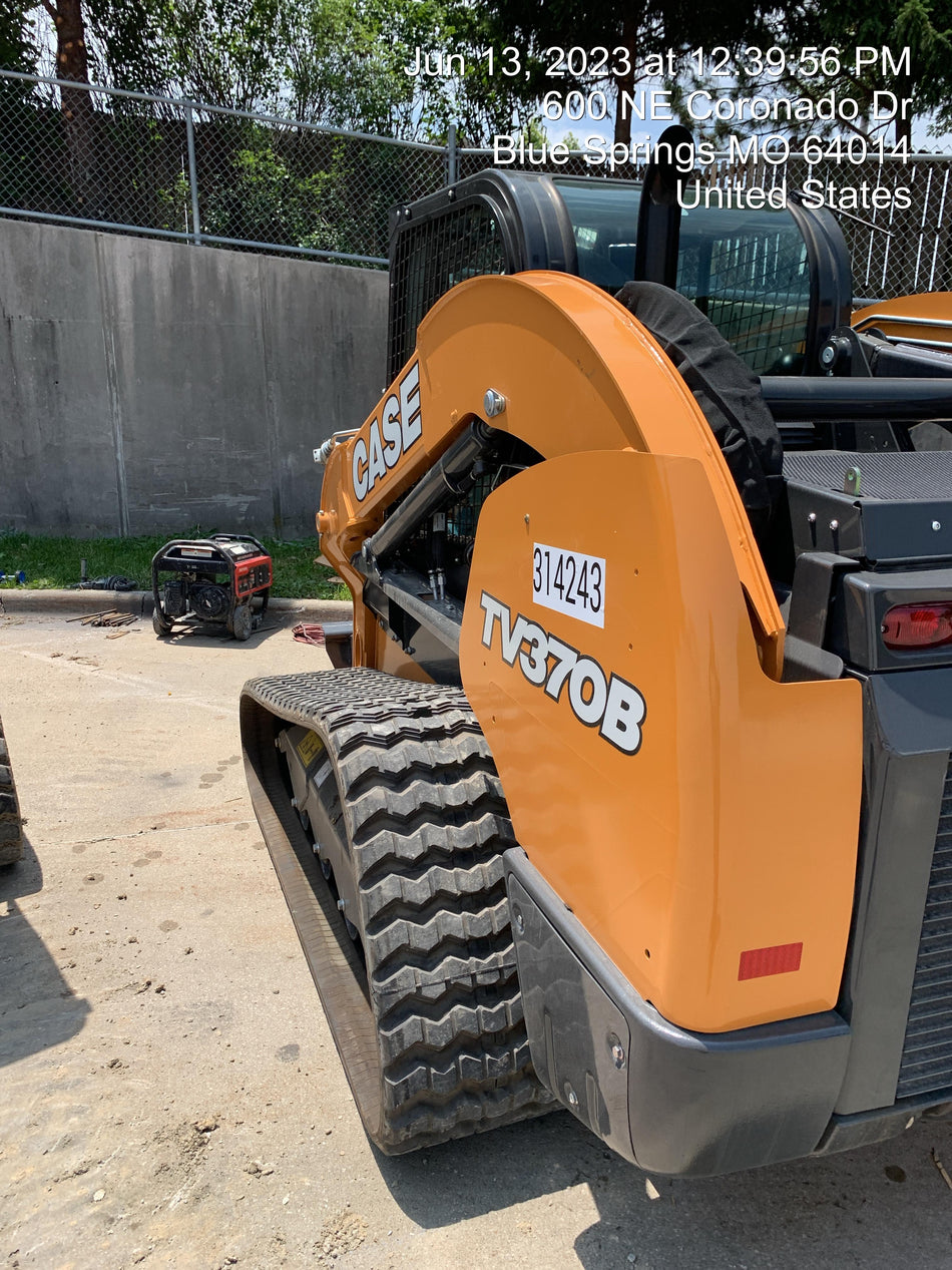 2023 CASE TV370B