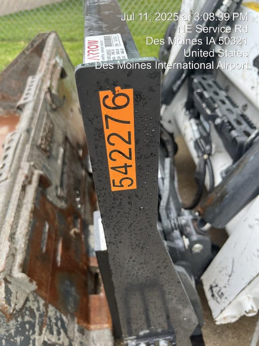 2025 ARROW MATERIAL HANDLING 24" Pallet Fork Frame