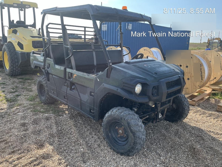 Kawasaki Mule PRO-DXT Standard Options, Backup Alarm, Beacon, Plastic Hard Top, Poly Windshield, Horn Kit