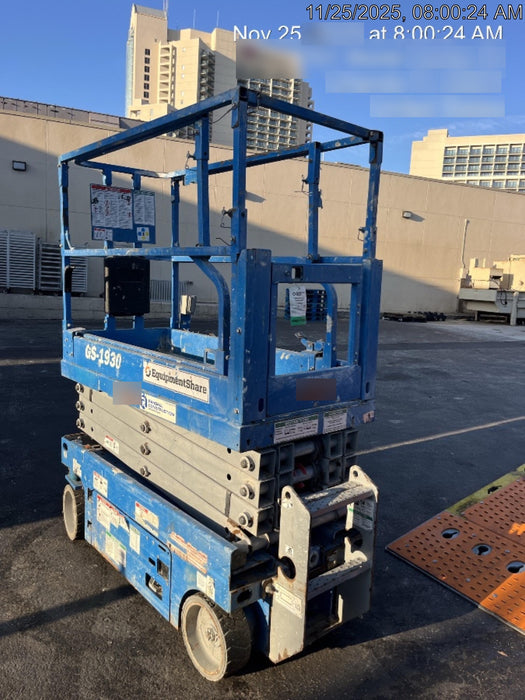 2020 Genie GS-1930 Solid Non Marking Tires, Beacon, Folding rails with half height swing gate