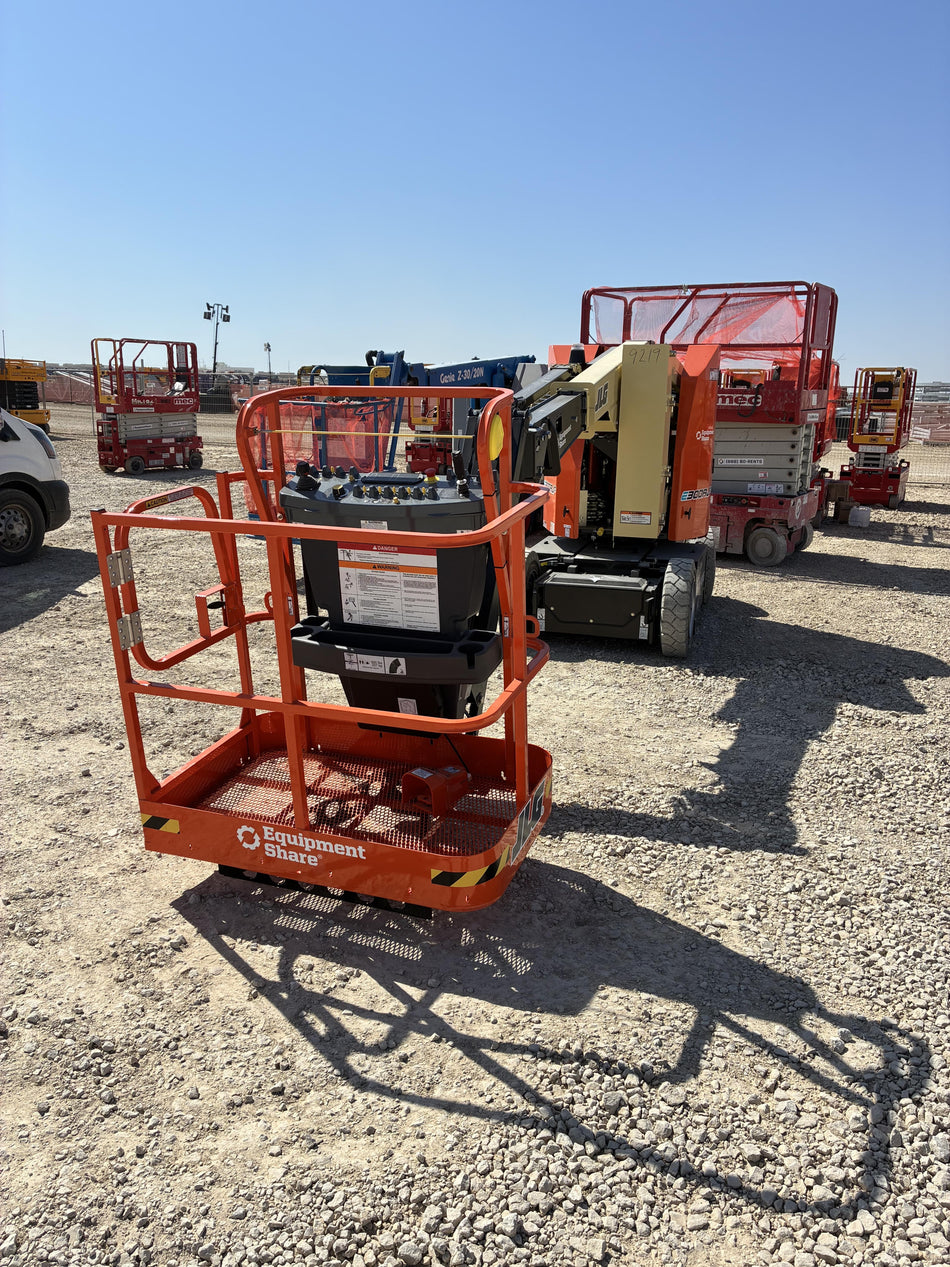 2026 JLG E300AJP