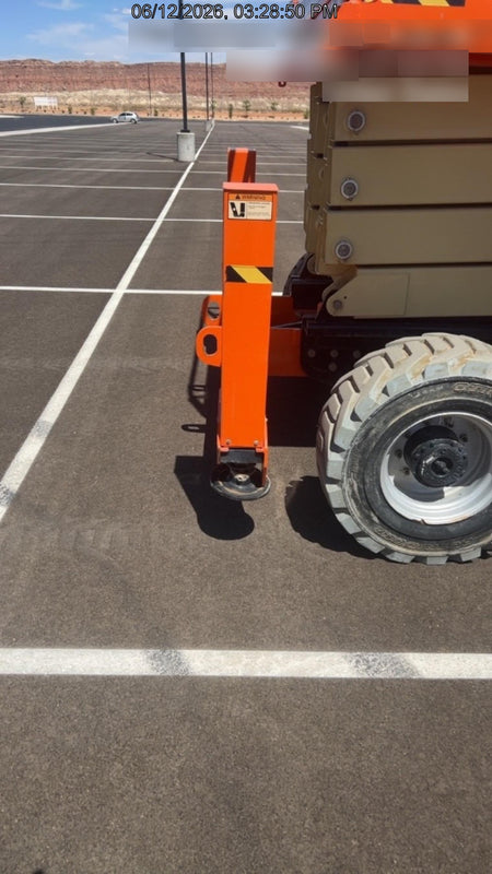 2020 JLG 430LRT